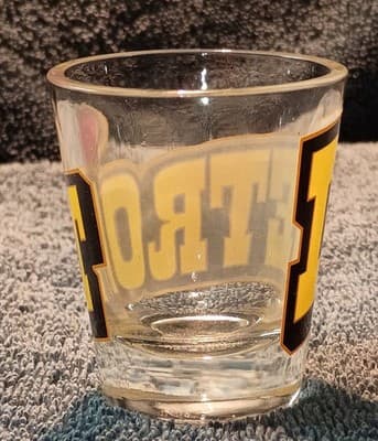 Vintage 1980's Detroit Heart Design Clear Glass Shot Glass Painted Barware - Thumbnail 3
