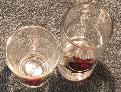 Myrtle Beach Sun & Fun Painted Shot Glass Set 2-Piece Set Vintage 1980's (RARE) - Thumbnail 2