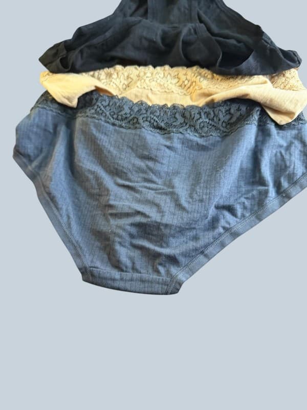 Felina Modal Hipster Panties Lace Trim 3-Pack Black/Fawn/Ebony Size Small - Thumbnail 9