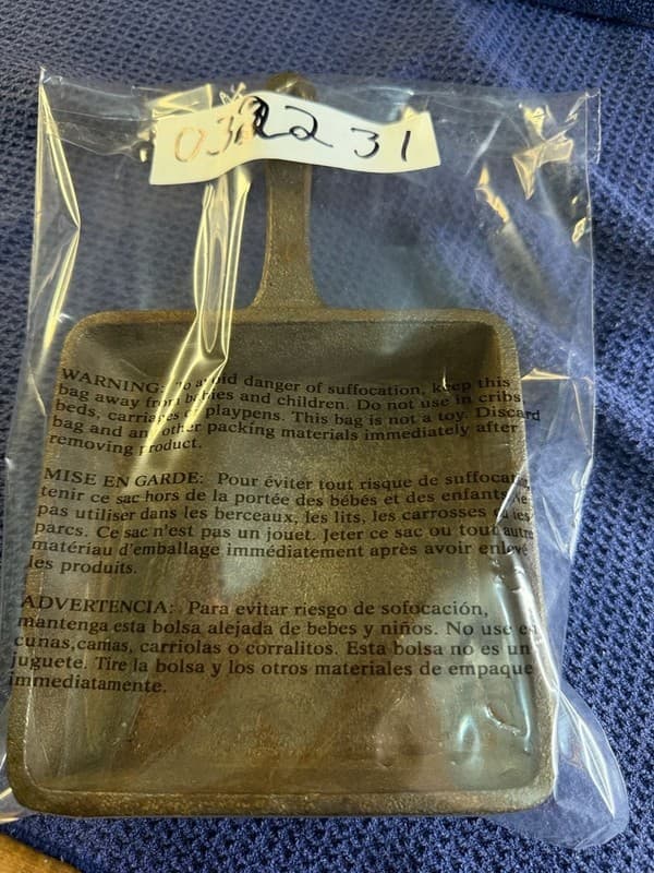 Small Square Cast Iron Mini Skillet 5.5 Inch - Thumbnail 5