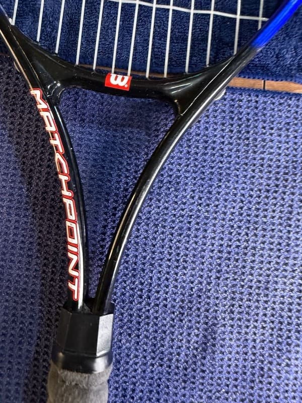 Tennis Racquet Set: Wilson Titanium Matchpoint & Prince Accuracy Oversize lot 2 - Thumbnail 2