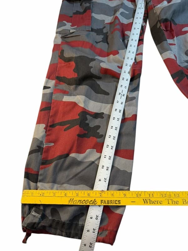 Regal Wear Red and Gray Camouflage Cargo Pants Medium 32” - Thumbnail 7