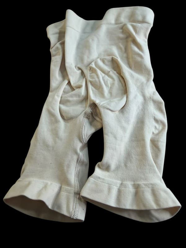 SKIMS Sculpting Seamless High-Waisted Mid Thigh Short Shapewear Size XS - Thumbnail 2