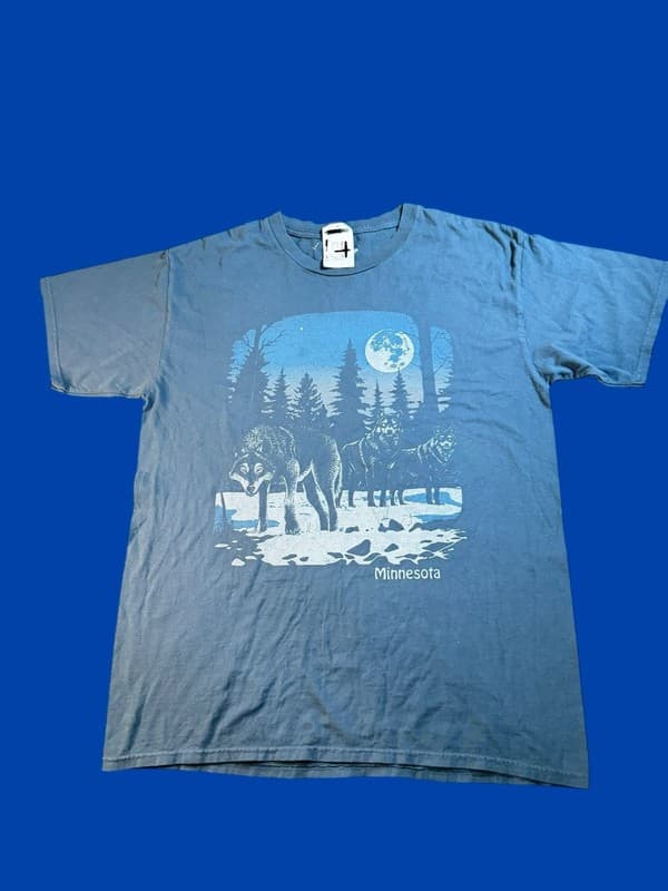 Junk Food Clothing Minnesota Wolves Moon Graphic T-Shirt Medium - Image 1