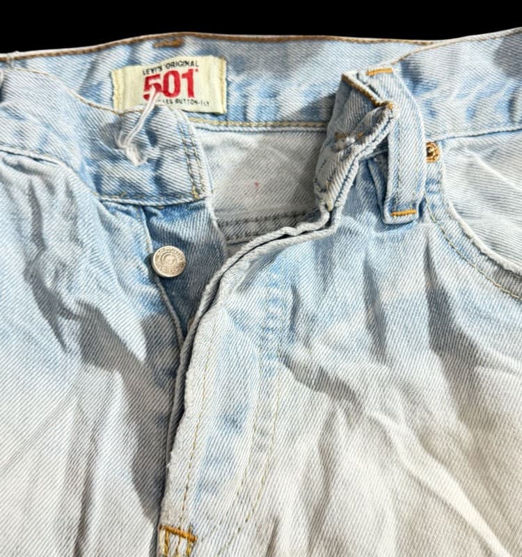 Levi’s 501 Original Jeans Men’s 31x32 Button Fly Straight Leg Denim - Thumbnail 4