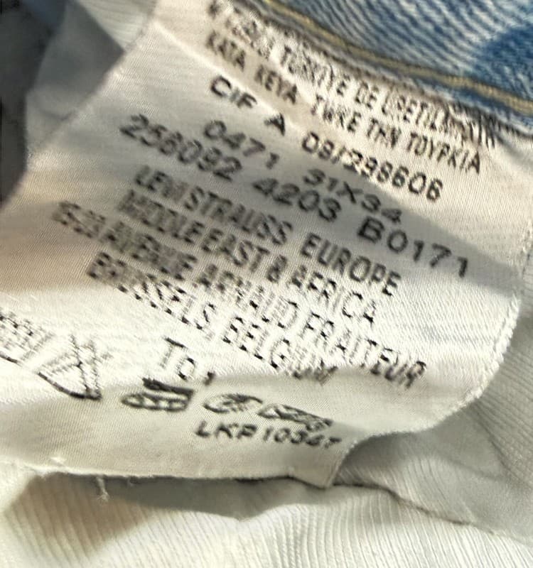 Levi’s 501 Original Jeans Men’s 31x32 Button Fly Straight Leg Denim - Thumbnail 7