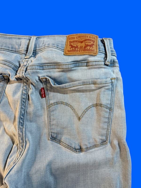 Levi's Women's 710 Super Skinny Light Wash Jeans Size 29x30 - Thumbnail 5