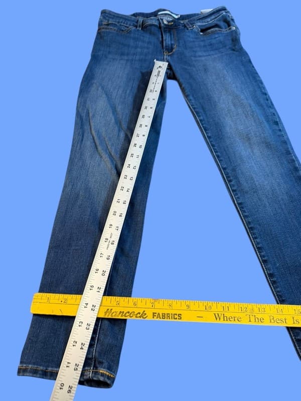 Levi's Women's 711 Skinny Jeans Medium Wash Blue Size 29 - Thumbnail 6