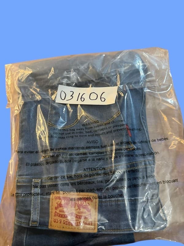 Levi's Women's 711 Skinny Jeans Medium Wash Blue Size 29 - Thumbnail 9