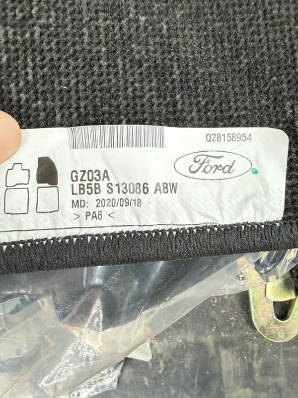 OEM Ford Explorer 2020-2023 Carpet Floor Mats Set - Black - Genuine GZ03A - Thumbnail 4