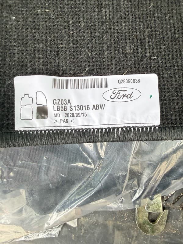 OEM Ford Explorer 2020-2023 Carpet Floor Mats Set - Black - Genuine GZ03A - Thumbnail 8