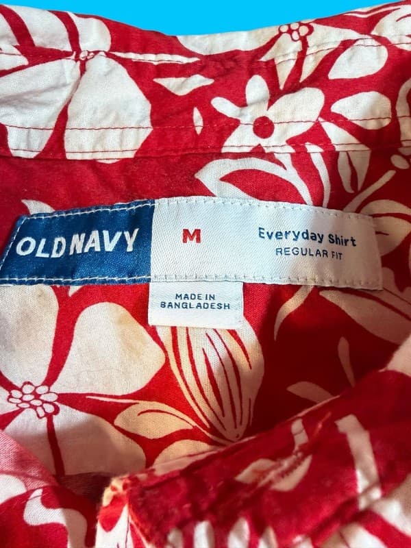Old Navy Red and White Floral Everyday Short Sleeve Hawaiian Shirt M - Thumbnail 3
