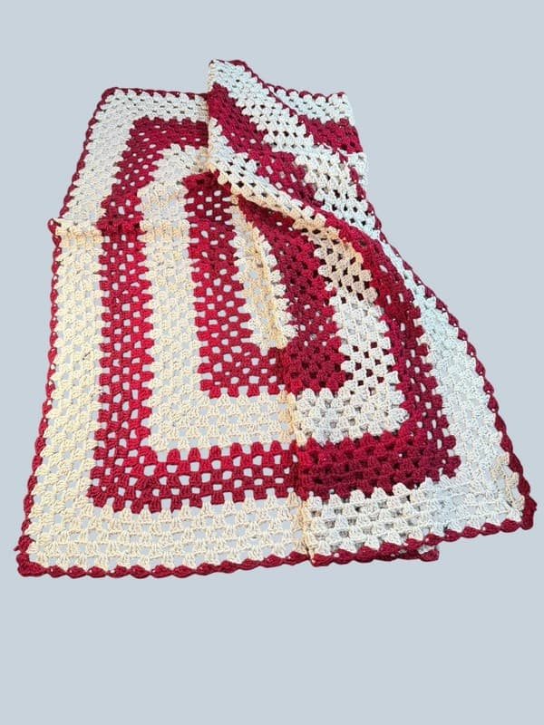 Vintage Maroon and Cream Granny Square Crochet Afghan Throw Blanket - Thumbnail 4