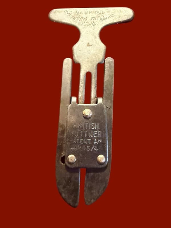 Vntg British Buttner Tool Steel Pipe Bowl Cleaner with Original Leather Case - Thumbnail 3