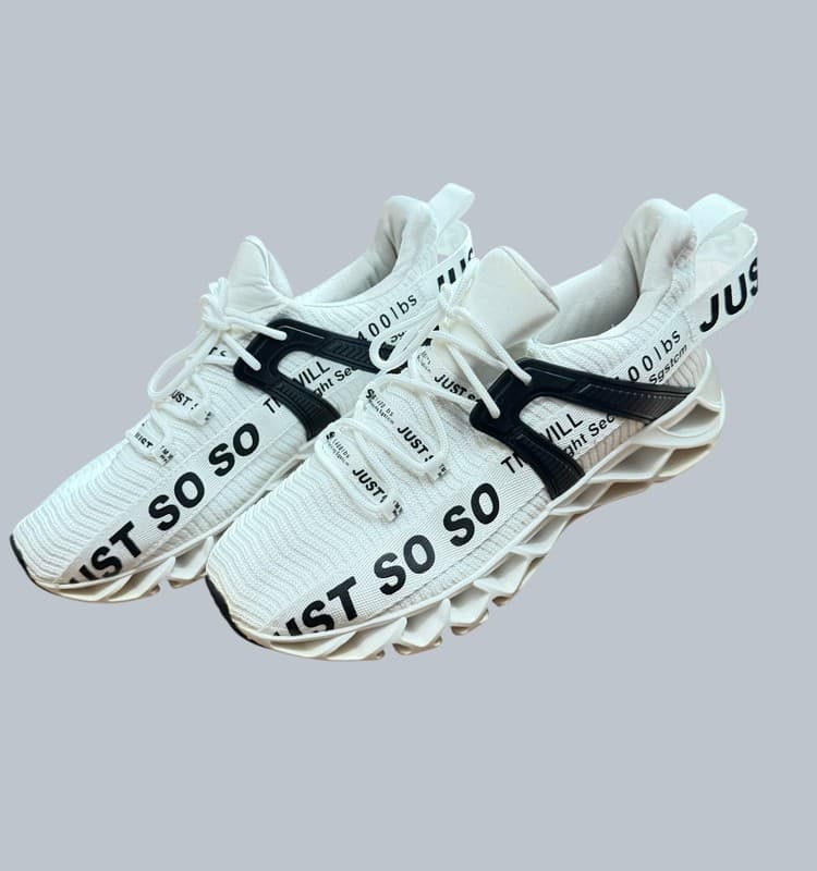 Just So So Men’s 7 / Women’s 8.5–9 (EU 40) White Blade Running Sneakers - Thumbnail 4