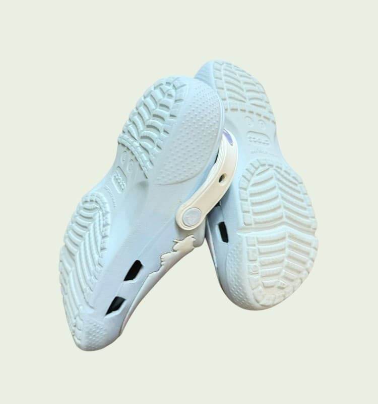 Crocs Fun Lab Disney Frozen 2 Kids Mineral Blue Anna Elsa Clogs Clog Size J1 - Thumbnail 5