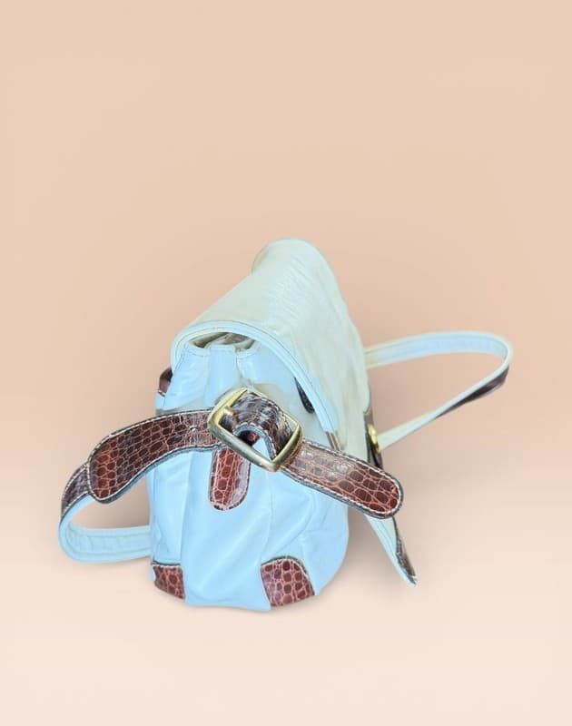 Vintage Carryland White Faux Leather Crossbody Bag with Brown Croc Trim - Thumbnail 4