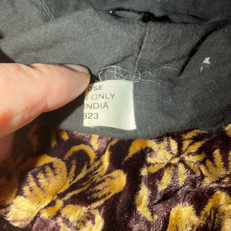 Y2K Brown Gold Floral Velvet Bucket Hat Soft Viscose Made in India - Thumbnail 5