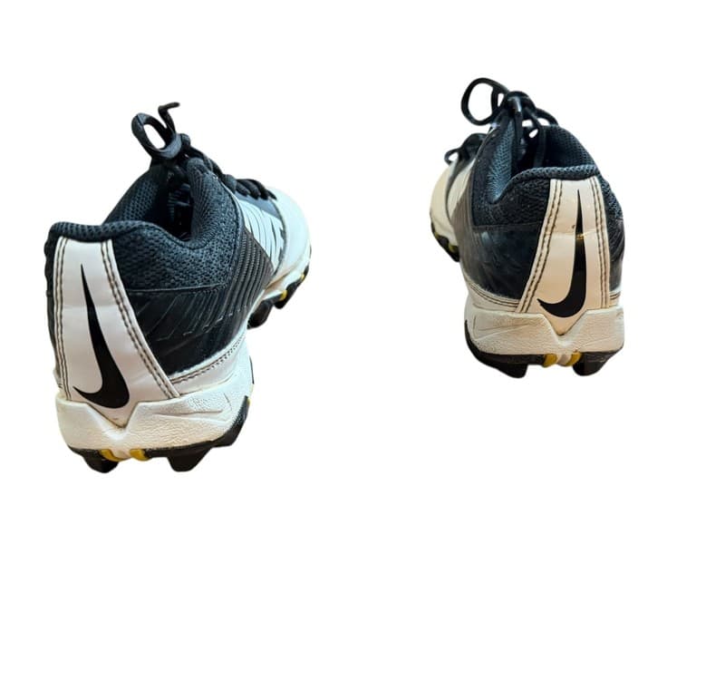 Nike Youth Football Cleats Black White Fastflex Approx Size 5Y - Thumbnail 3