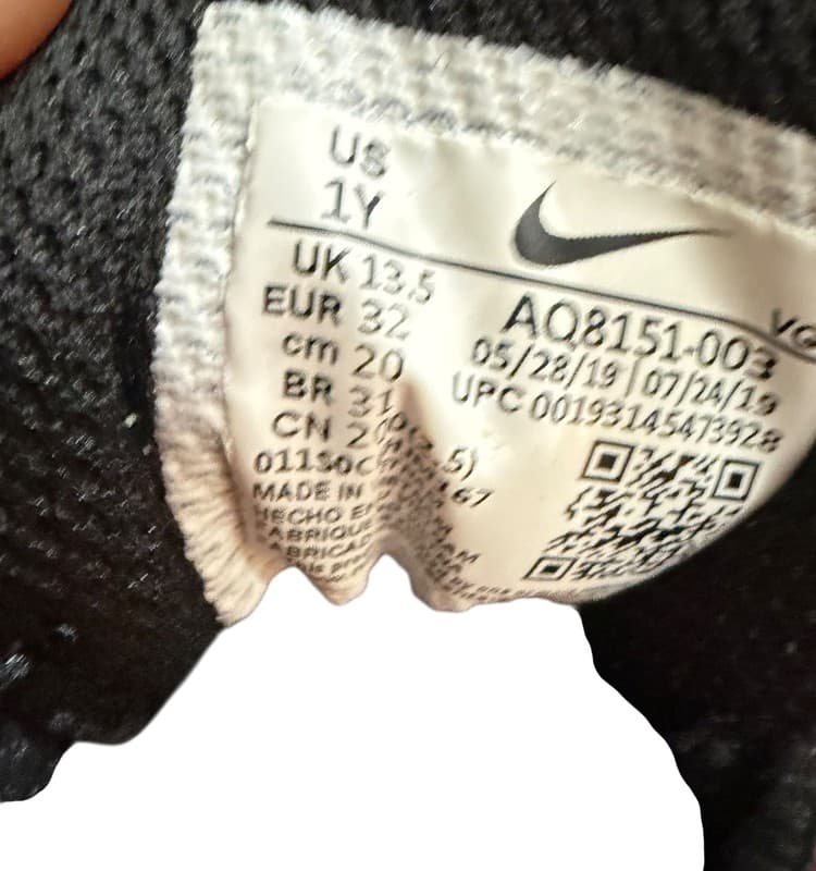 Nike Youth Vapor Football Cleats Black White Size 1Y AO8151-003 - Thumbnail 5