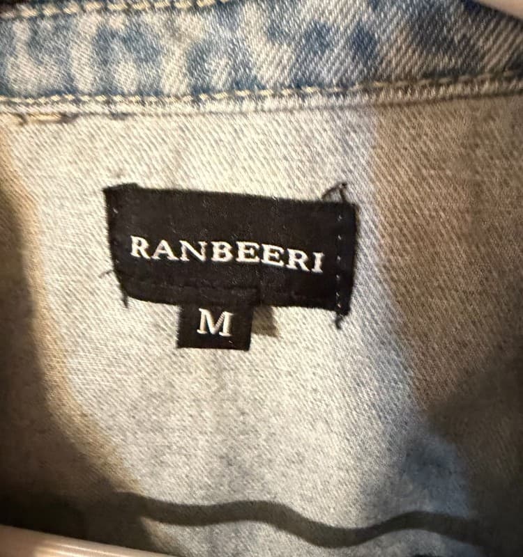 Ranbeeri Women’s Light Wash Denim Jacket Cropped Button Front Size M - Thumbnail 3