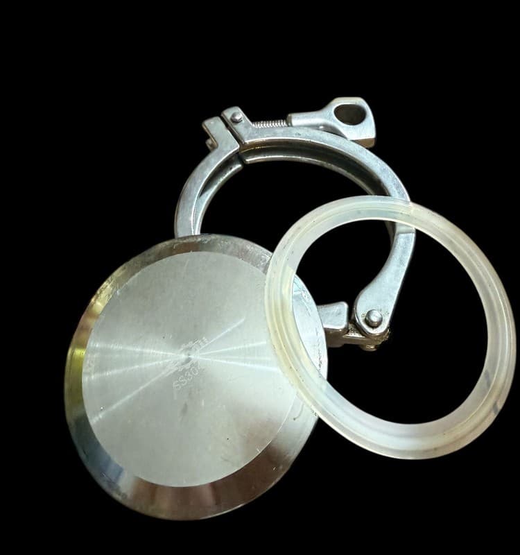4” Sanitary Clamp Tri Clover Stainless Steel and Cap Seal - Image 1