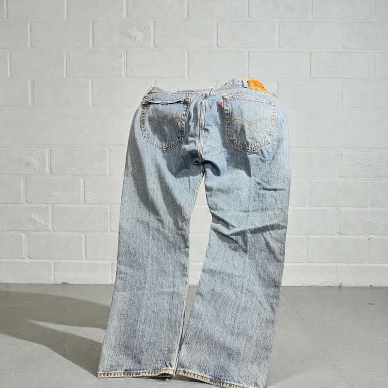 Levi’s 501 Original Fit Button Fly Blue Jeans Men’s W40 L30 - Thumbnail 3