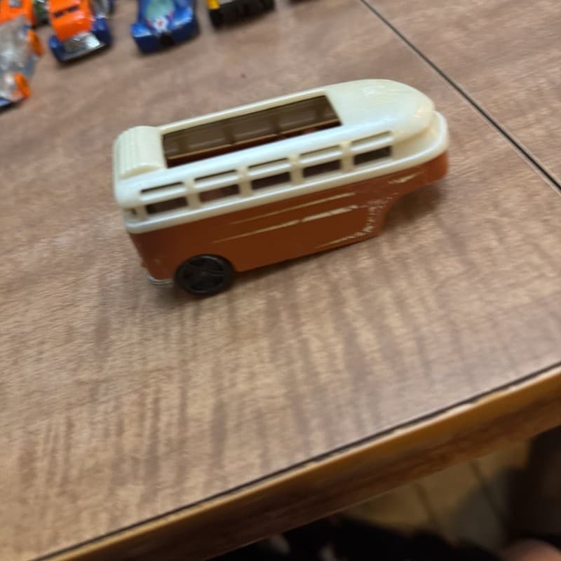 Hot Wheels Custom Volkswagen Hauler Blue Flames - Thumbnail 2