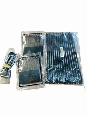 Assorted Mary K Make Up Lot Hundreds Samples - Thumbnail 9