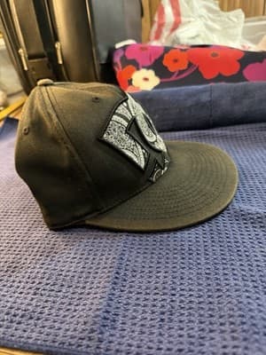DC Baseball Cap Paisley 210 Fitted By Flexfit 7 1/4- 7 5/8 - Thumbnail 2