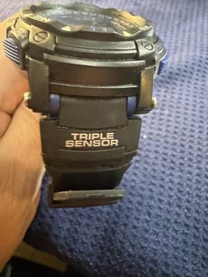 Lot 2 Vintage Watches Energia Triple Sensor Digital Sharp Quartz Parts Repair - Thumbnail 4