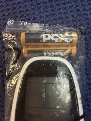 New AC Remote Control R09B/BGCE w/ Batteries Sleep Timer LED Fan Mode Lock - Thumbnail 3