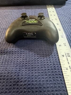 New Bright Dune Tracker 2.4GHz RC Replacement Controller No Battery Cover - Thumbnail 2