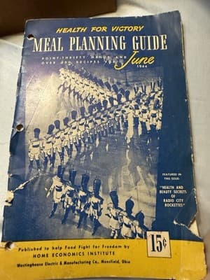 WWII Health for Victory Meal Planning Guides June–Aug 1944 Lot (Westinghouse) - Thumbnail 3