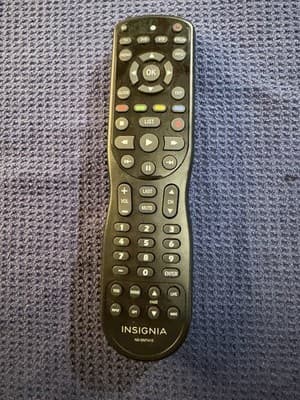 INSIGNIA NS-RMT415 4-Device Universal Remote Control - Tested, Works - Thumbnail 2