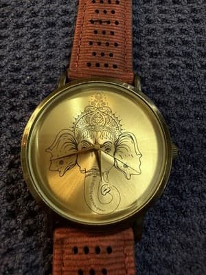 Lord Ganesha Engraved Gold Dial Quartz Wristwatch Burgundy Strap SR626 Battery - Thumbnail 2