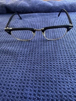 Ray-Ban RB3016 W0365 Clubmaster Classic Black Gold G-15 Sunglasses 49-21-140 - Image 1