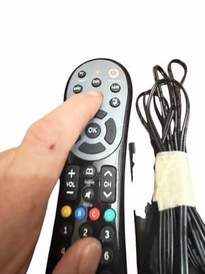 Dish Network Evolution Digital DMS2004UHD OTA Adapter Tuner w Remote Tested - Thumbnail 2