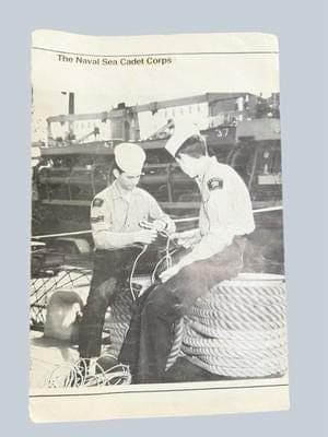 1986 US Navy NAVEDTRA Manuals Recruiting & Sea Cadet Lot - Thumbnail 6