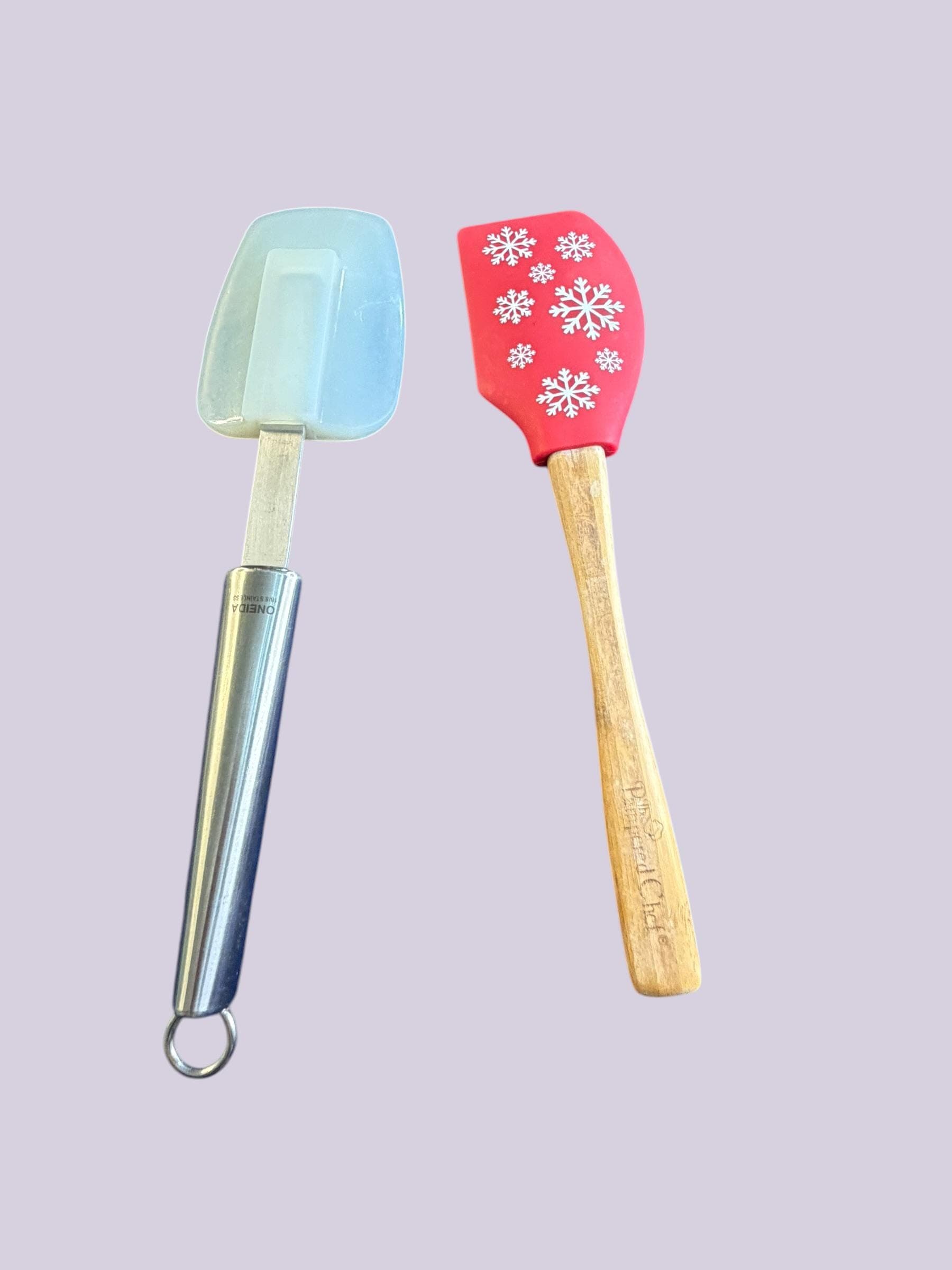 Oneida Stainless Silicone Spoon & Pampered Chef Holiday Spatula Kitchen Set 2pc - Thumbnail 2