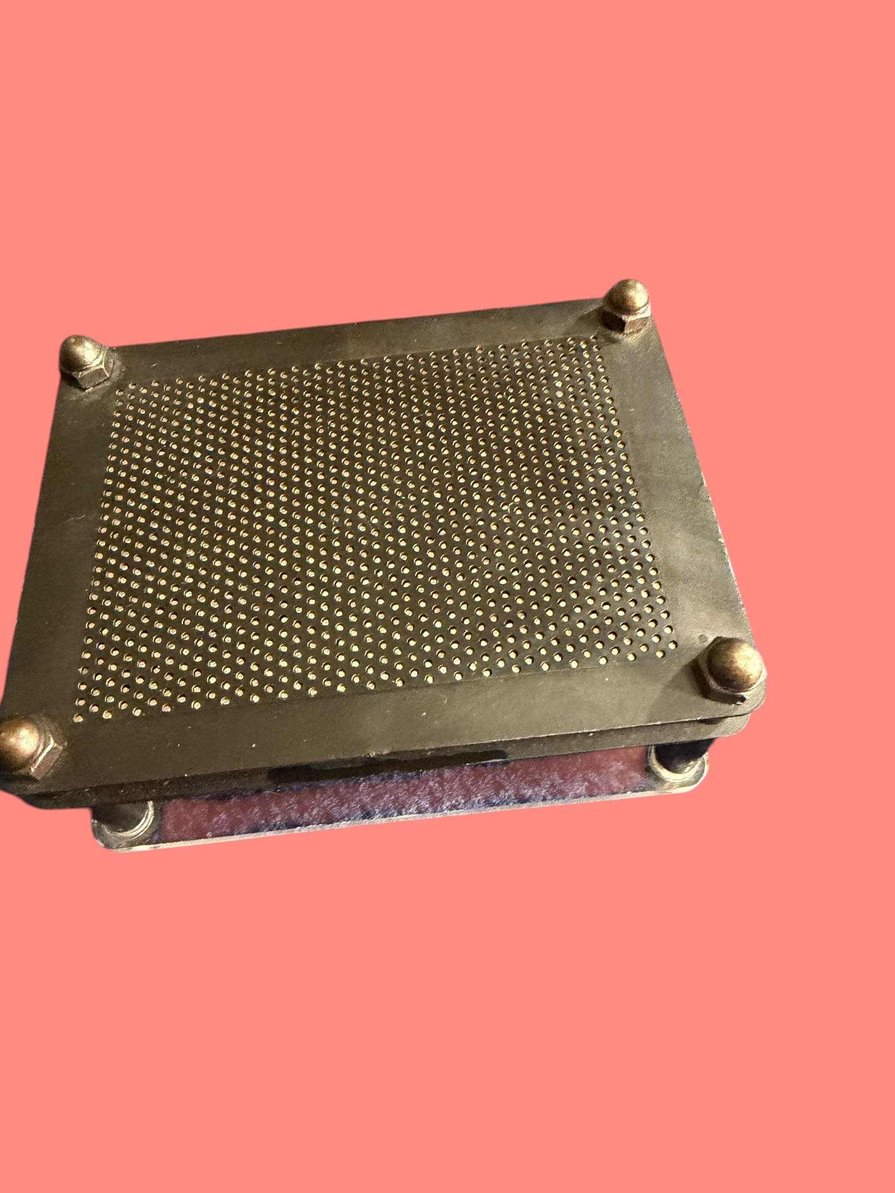 Pin Art 3D Sculpture - Thumbnail 3