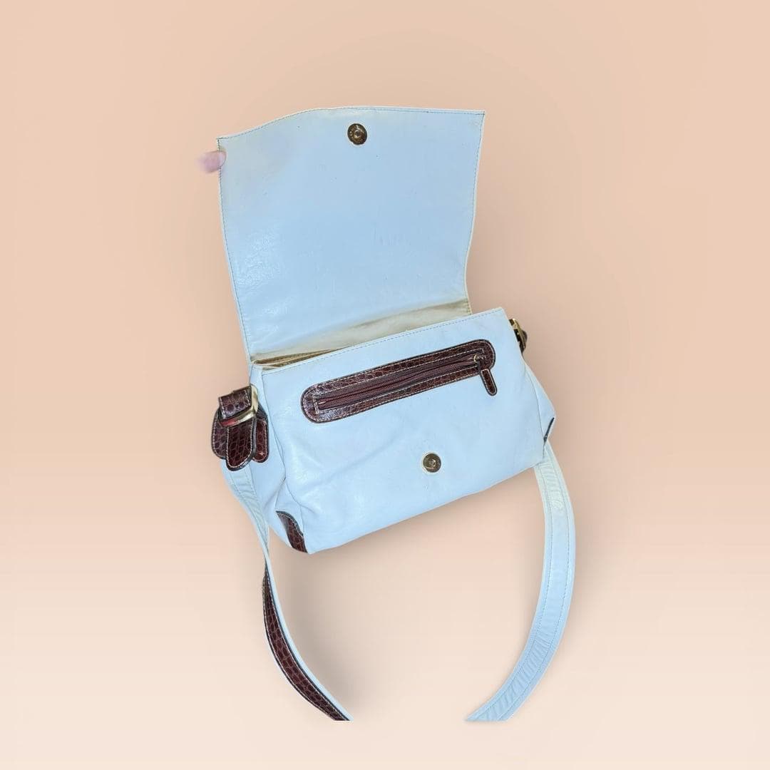 Vintage Carryland White Faux Leather Crossbody Bag with Brown Croc Trim - Thumbnail 6