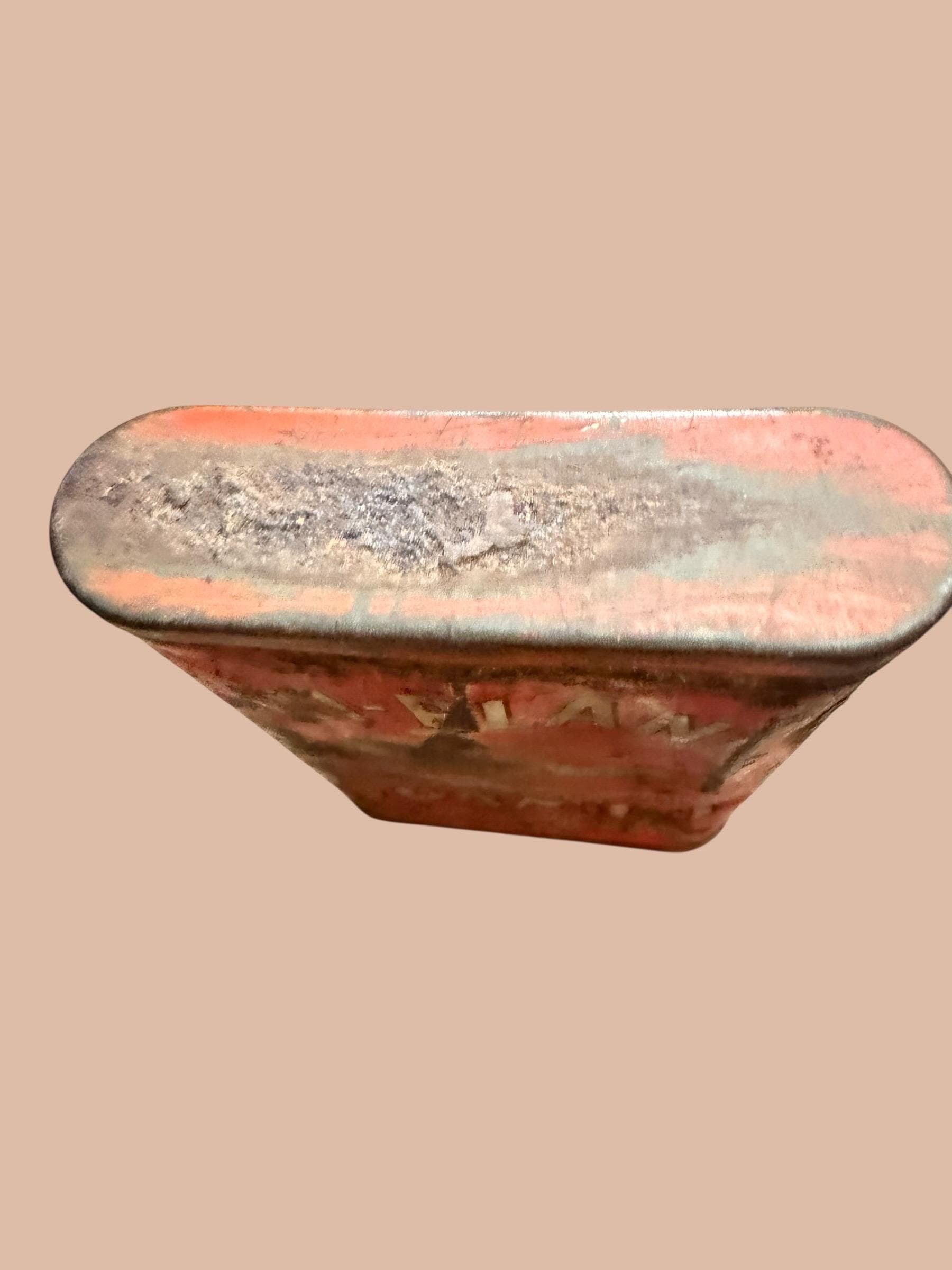 Vintage Hi-Plane Tobacco Tin Red Rusted Advertising Pipe Cigarette Can - Thumbnail 2