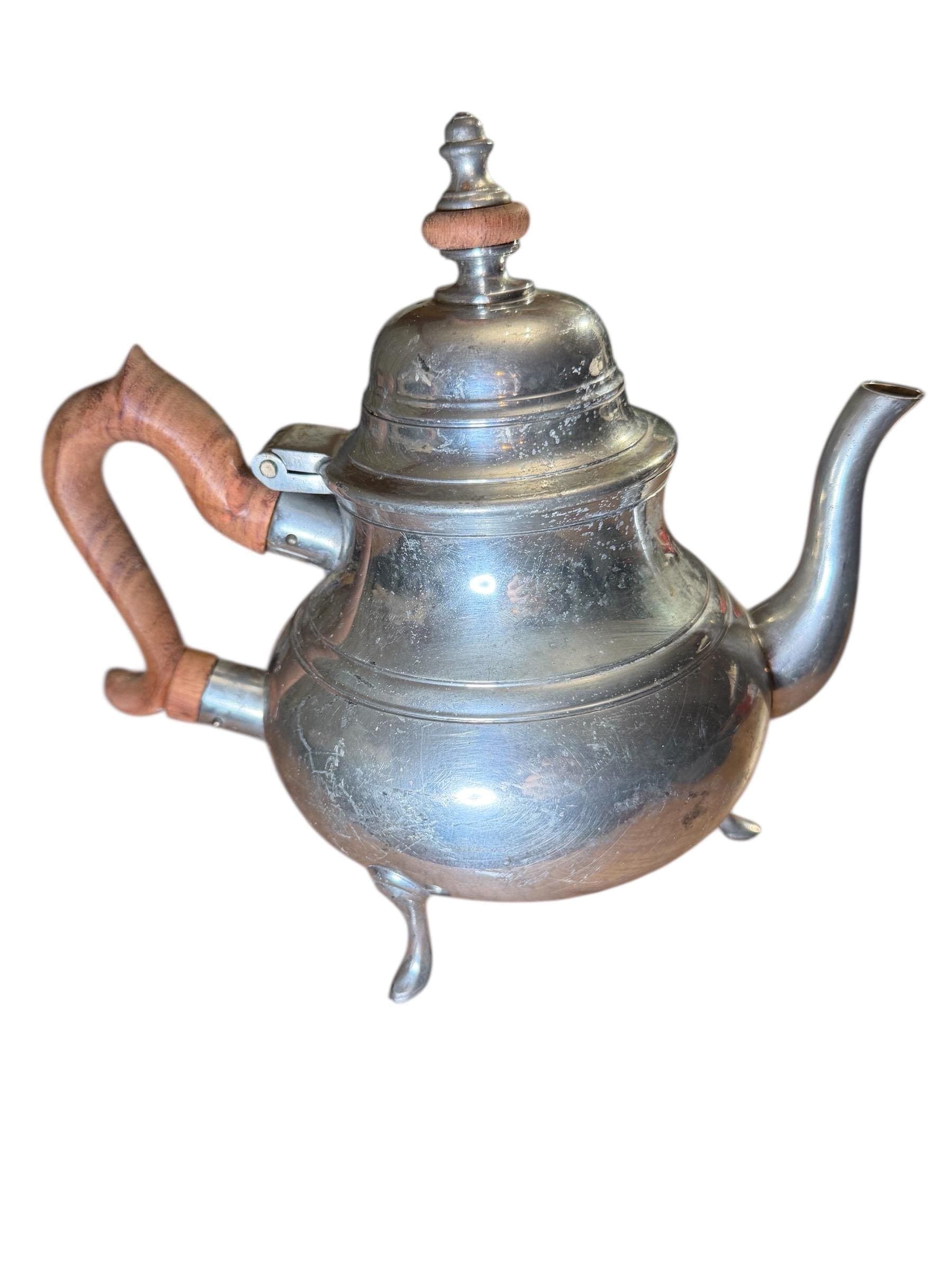 Vintage Wilton Armetale Pewter Coffee Tea Pot Wooden Handle Footed USA - Thumbnail 2