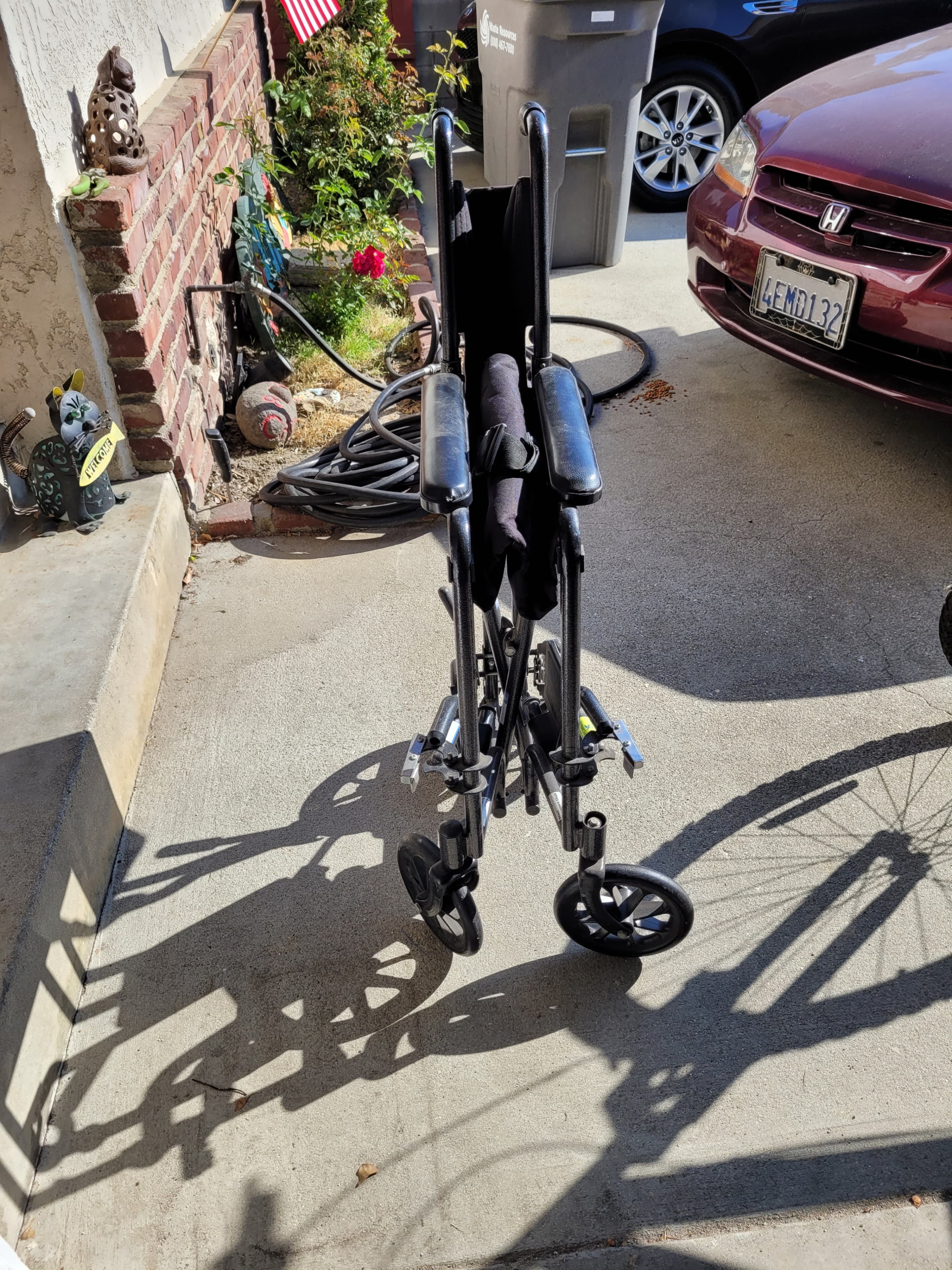 Wheelchair - Thumbnail 4