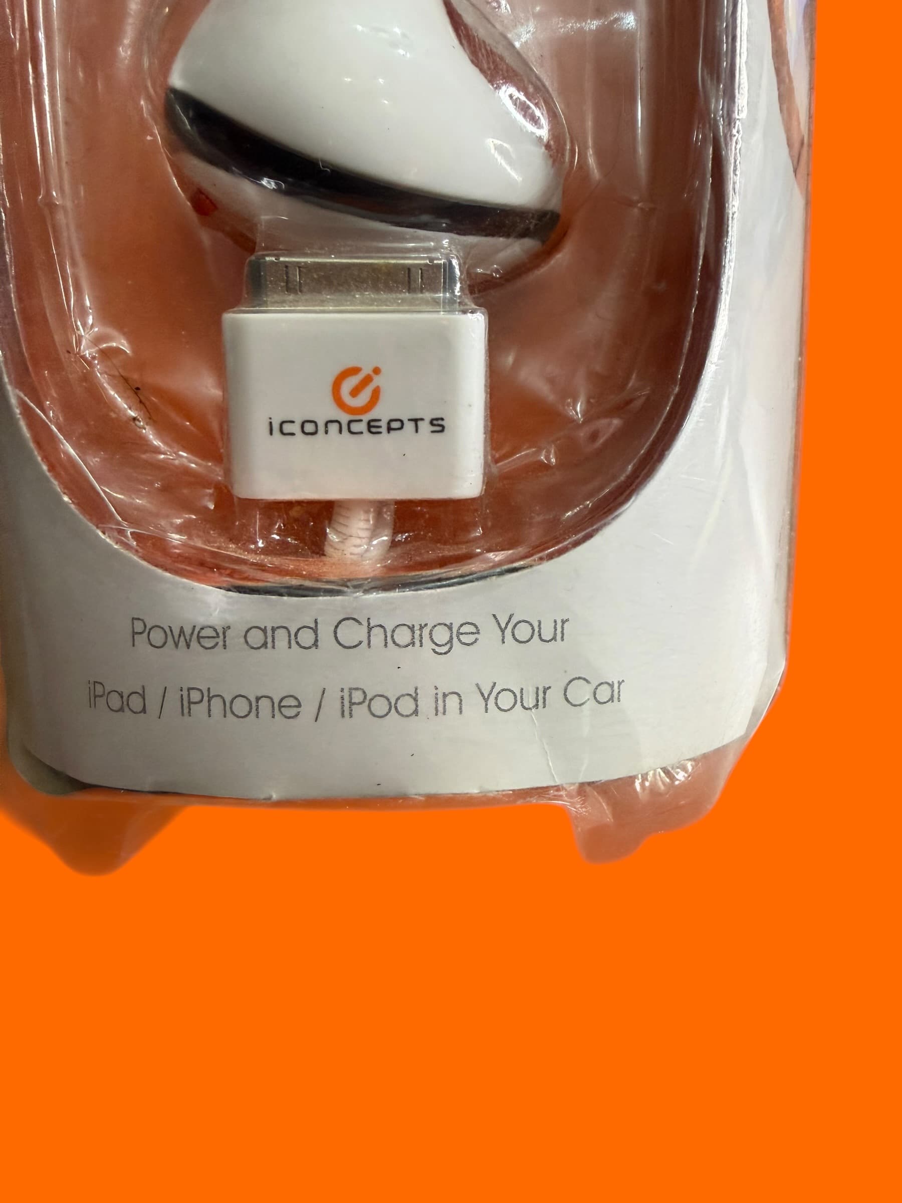 Car Charger for iPad/iPhone/iPod - Thumbnail 2