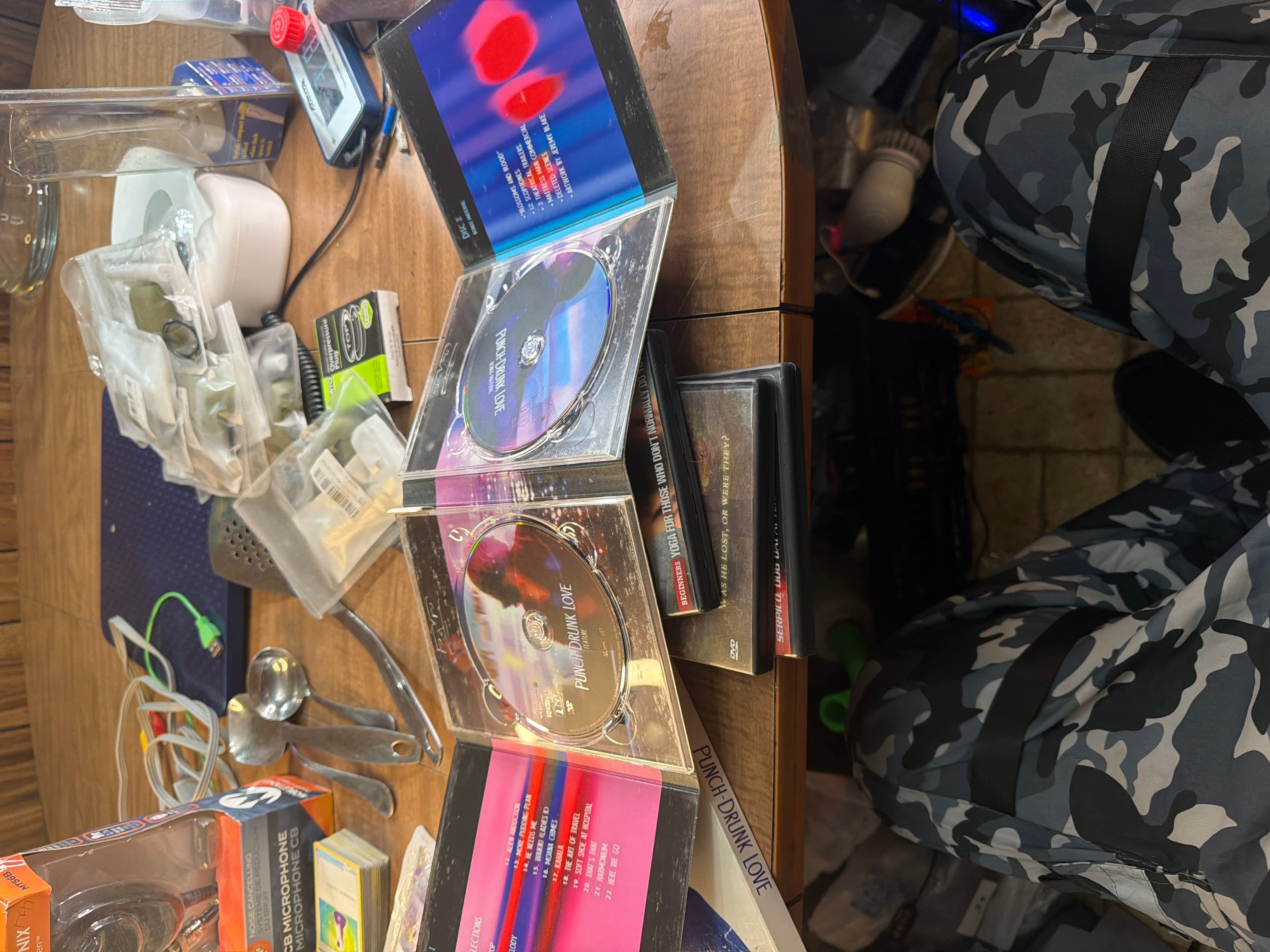 Punch-Drunk Love - Thumbnail 4