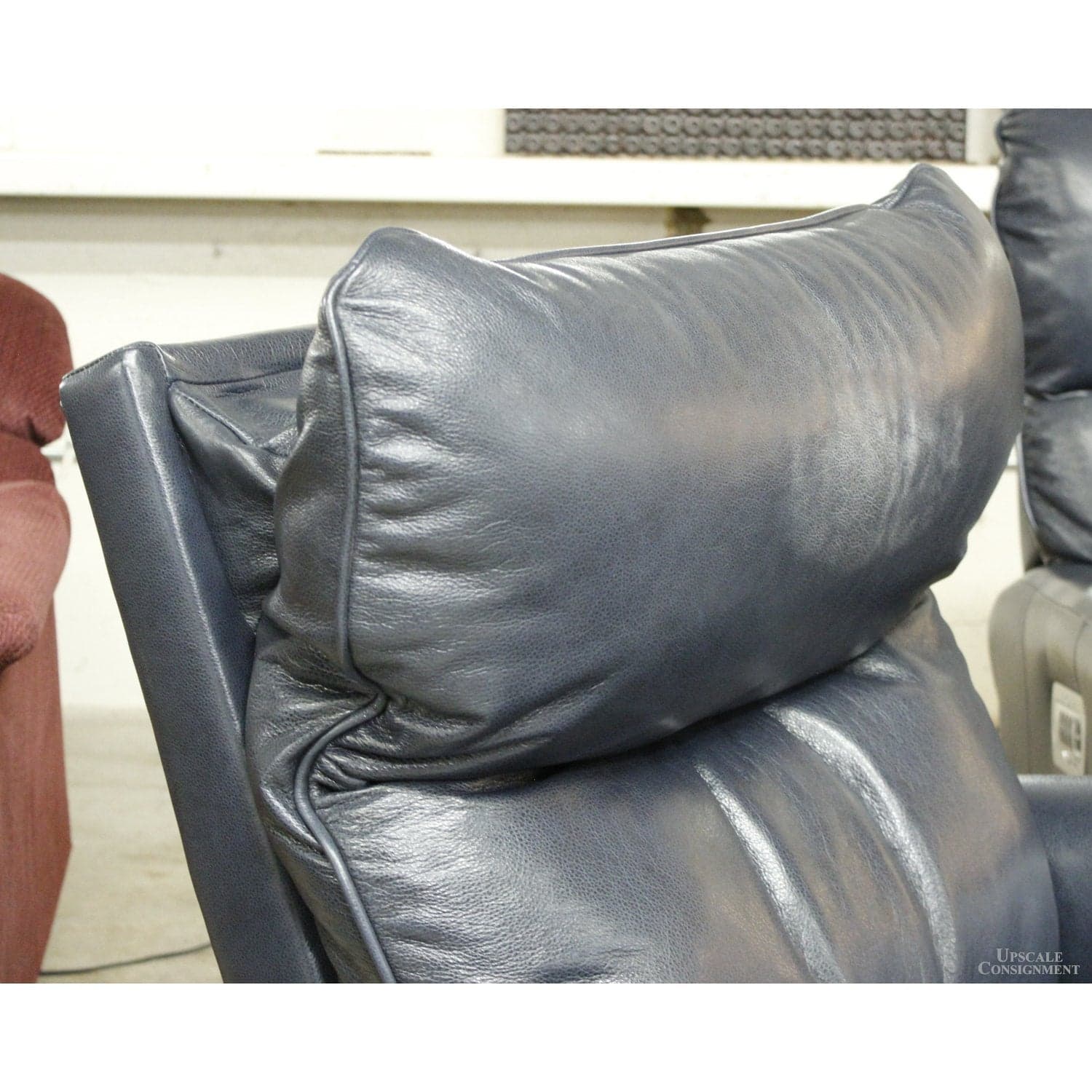 La-Z-Boy 'Rowan' Navy Leather Power Recliner w/Adj. Headrest & Lumbar - Blue - Thumbnail 5