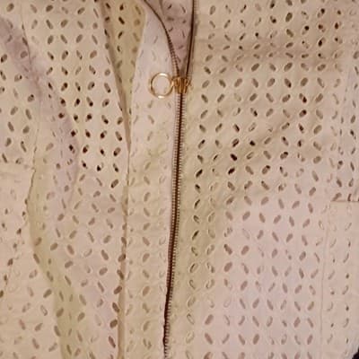 Ann Taylor LOFT Eyelet Zip Jacket White Collared Pockets Ruffle Geometric Sz 4 - Thumbnail 6