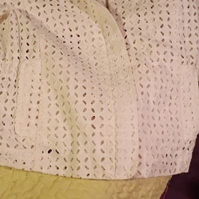 Ann Taylor LOFT Eyelet Zip Jacket White Collared Pockets Ruffle Geometric Sz 4 - Thumbnail 4